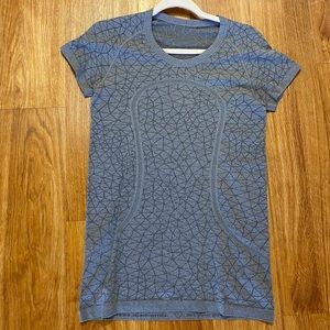 Lululemon Swiftly Tech Top